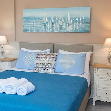 Daire Aloe Studios, Waterfront *