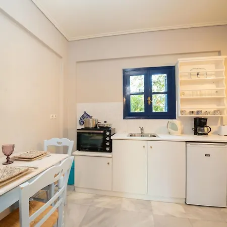 Aloe Studios, Waterfront * Karavádhos