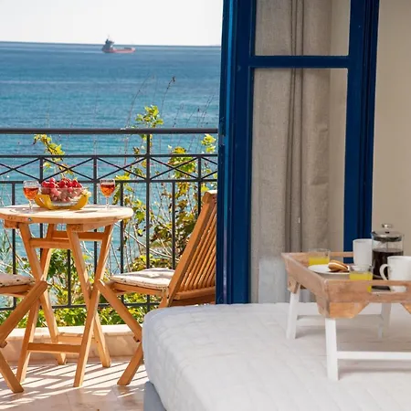 Daire Aloe Studios, Waterfront Karavádhos