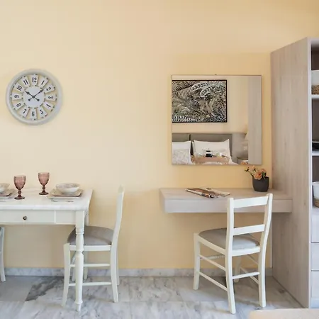 Apartment Aloe Studios, Waterfront Karavádhos