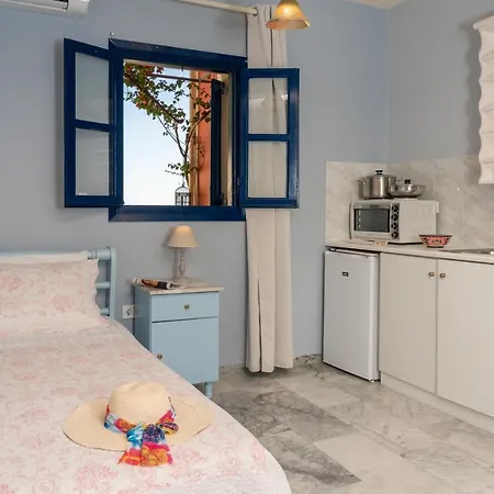 Aloe Studios, Waterfront Apartment Karavádhos