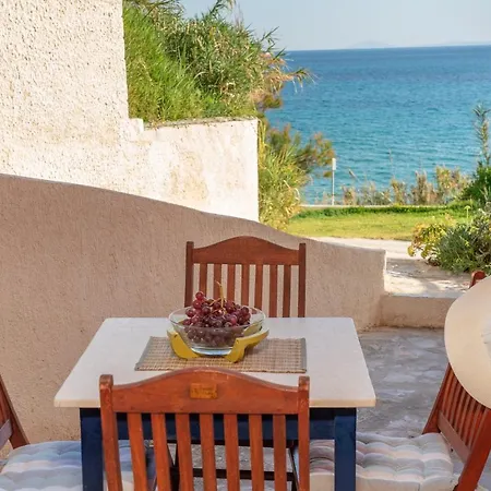 Daire Aloe Studios, Waterfront *