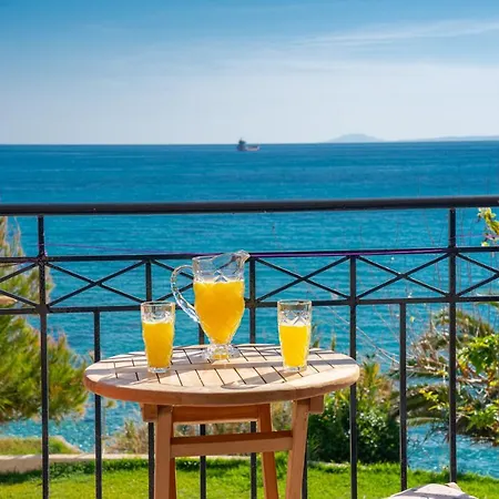 Aloe Studios, Waterfront *