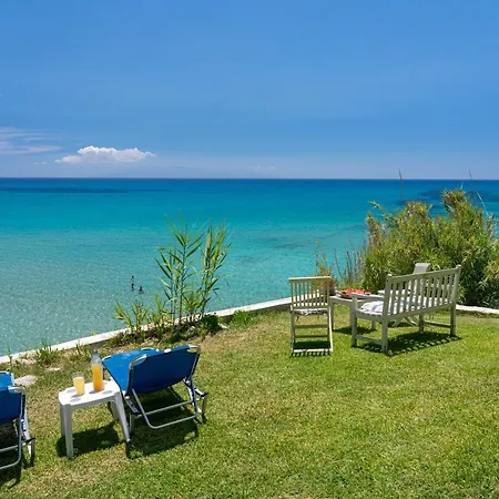 Aloe Studios, Waterfront Daire