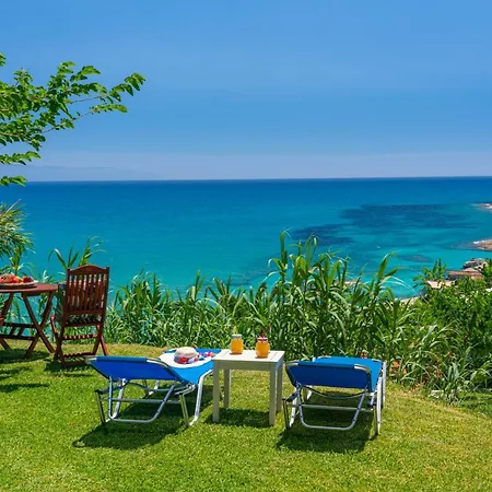 Aloe Studios, Waterfront Karavádhos