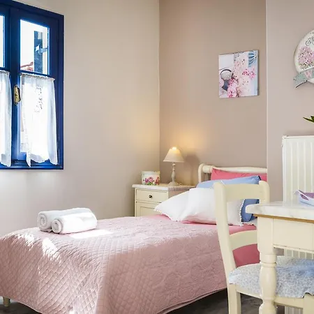 Aloe Studios, Waterfront