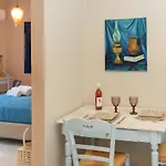 Daire Aloe Studios, Waterfront Karavádhos
